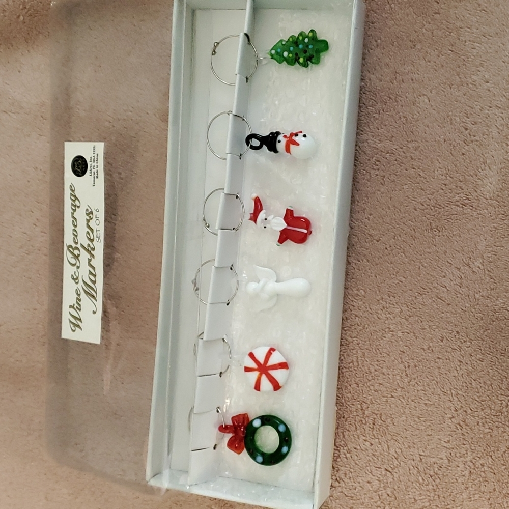 NEW Wine Glass Charms 🍷 🎄